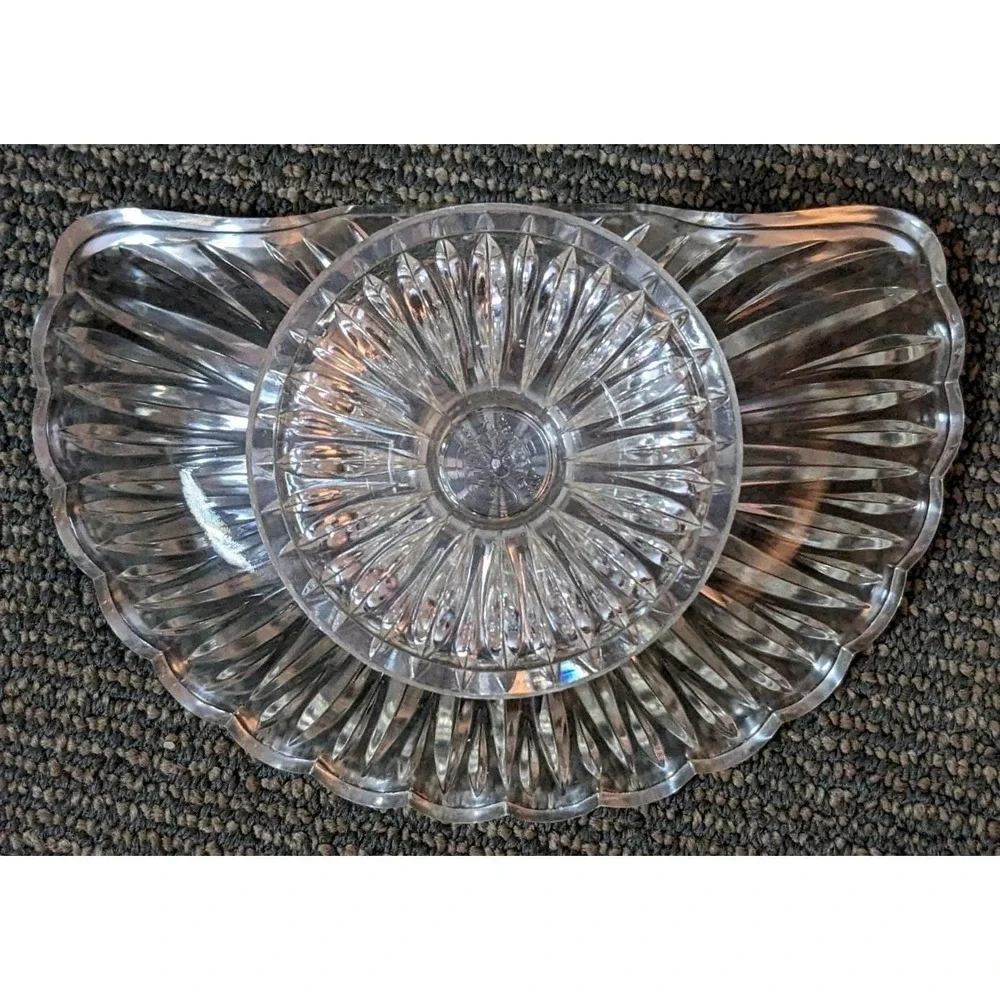Vintage Celebrity MCM Clear Acrylic Soap Dish Starburst Pattern USA